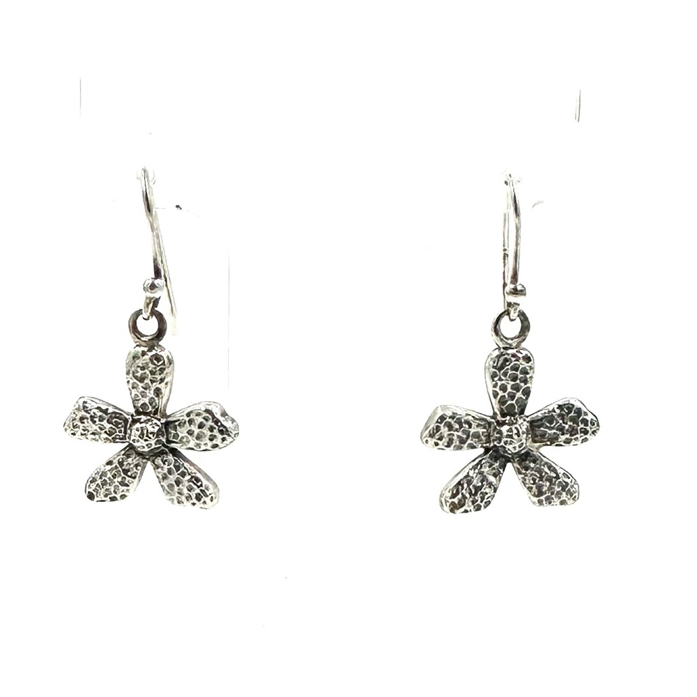 Silpada Sterling Silver Daisy Flower Earrings Vintage Retired W1155
